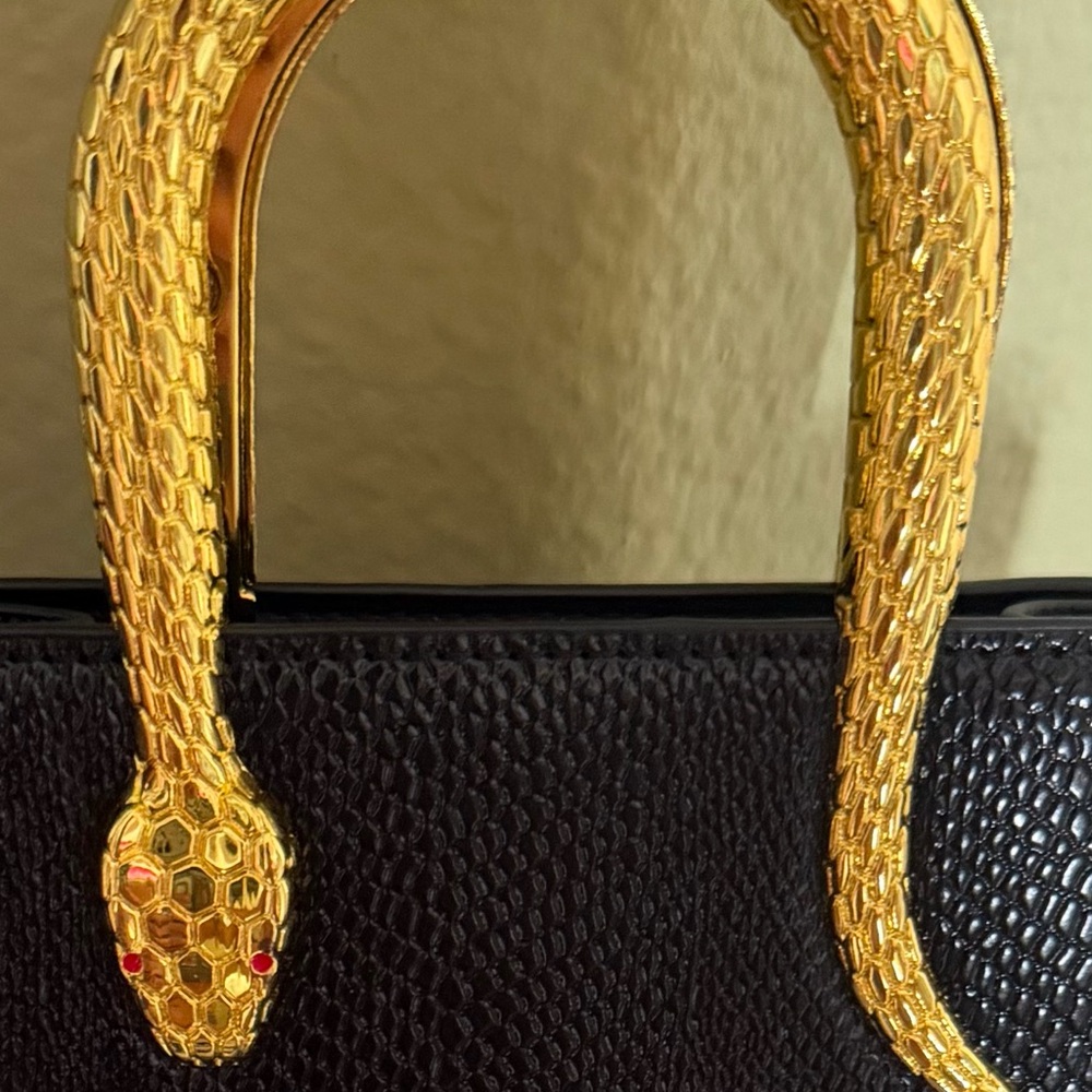 Purse - Picture 6 of 8